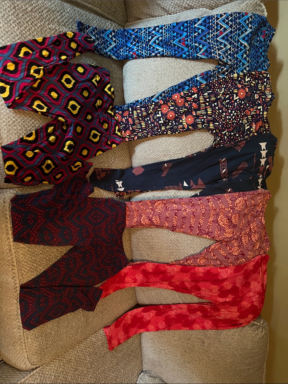 Lot of 6 pairs of Lularoe leggings